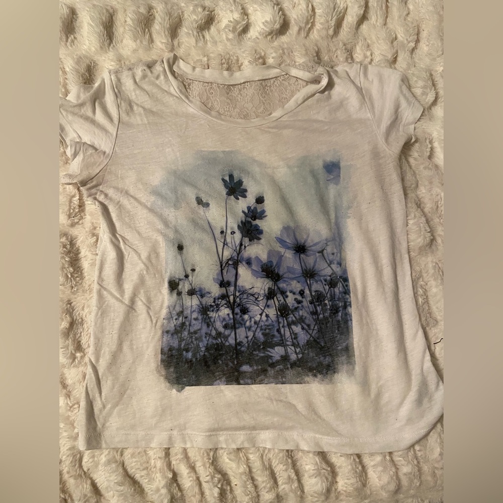 White floral graphic tee